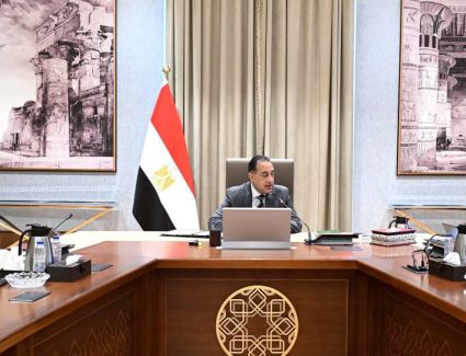 رئيس الوزراء يتابع الموقف التنفيذي لتشغيل عدد من المشروعات بالعاصمة الجديدة