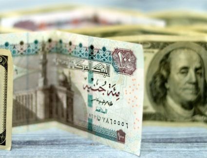انخفاض الدولار أمام الجنيه اليوم الأحد.. تعرف على أسعار العملة الأمريكية في البنوك
