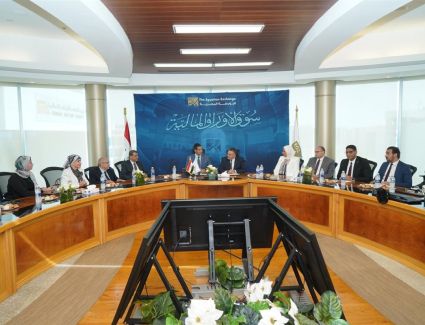 البورصة المصرية وأكاديمية السادات توسعان مظلة التعاون لتشمل شركات الوساطة والجهات المقيدة