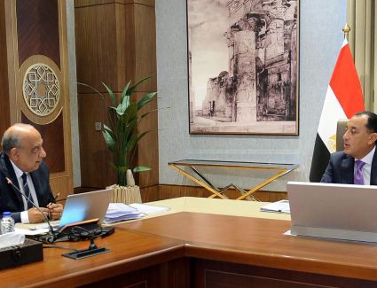 الحكومة تستهدف زيادة قدرات الطاقة الشمسية 144% وطاقة الرياح 400% بحلول 2029