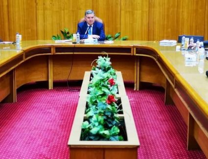 وزير قطاع الأعمال العام: اهتمام كبير من القيادة السياسية ومتابعة دورية لتطوير قطاع الغزل والنسيج