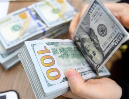 سعر الدولار اليوم في البنوك.. ارتفاع جديد أمام الجنيه بمنتصف التعاملات