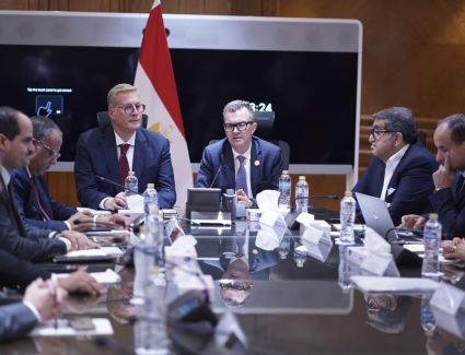 زيادة إنتاج النفط والغاز وتوسيع الاستثمارات.. أبرز ملفات اجتماع وزيري التخطيط والبترول
