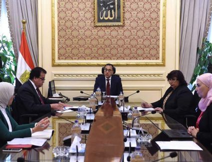 رئيس الوزراء  يتابع إجراءات مواجهة فيروس كورونا المستجد