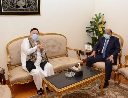 وزير التنمية المحلية يبحث مع الدكتور على جمعة رئيس مجلس أمناء مصر الخير دعم القرى الأكثر احتياجاً ضمن مبادرة  "حياة كريمة"