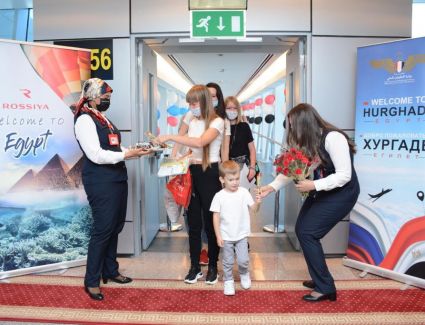 مع عودة السياحة الروسية لمصر ؛ مصر للطيران تسير رحلات مباشرة بين موسكو وكل من شرم الشيخ والغردقة