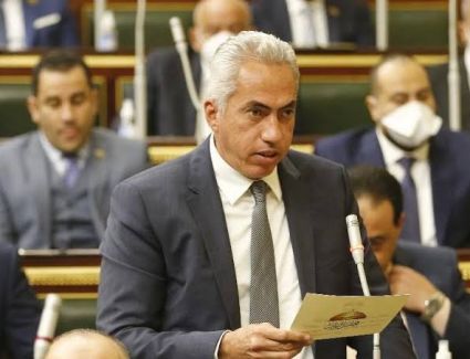 النائب عمرو السنباطي : الدولة و كافة مؤسساتها بقيادة الرئيس السيسي قدموا هدية للفلاح بمشروع حياة كريمة 