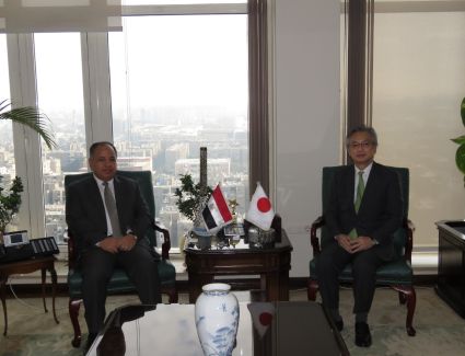 وزير المالية.. فى لقائه بالسفير اليابانى الجديد بالقاهرة:  حريصون على تشجيع الاستثمارات المحلية والأجنبية فى مصر