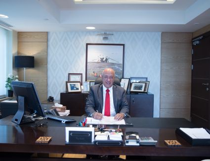 أبو الفتوح: 357 مليار جنيه حصيلة البنك الأهلي من شهادة 18%