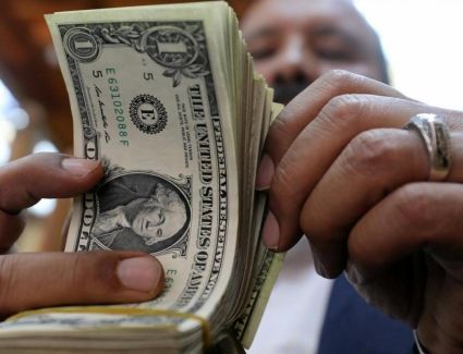 أسعار الدولار في البنوك المصرية مقابل الجنيه.. اليوم السبت