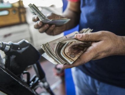 د. الدكتور حمدي عبدالعزيز: الزيادة العادلة للبنزين 80 قرش.. وتمت مراعاة البعد الاجتماعي