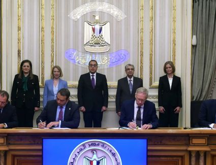 مدبولي يشهد توقيع اتفاقية لإنتاج 350 ألف طن وقود أخضر سنوياً بالسخنة