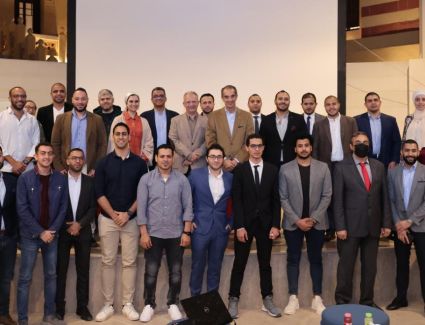وزير الاتصالات يلتقي بمجموعة من رواد الأعمال ومؤسسي الشركات التكنولوجية الناشئة