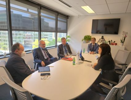 في مؤتمر المناخ COP27..  وزيرة التعاون تبحث مع بنك الاستثمار الأوروبي تعزيز التعاون المشترك 