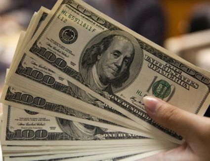 سعر الدولار مقابل الجنيه.. الإثنين 25 أبريل 2022