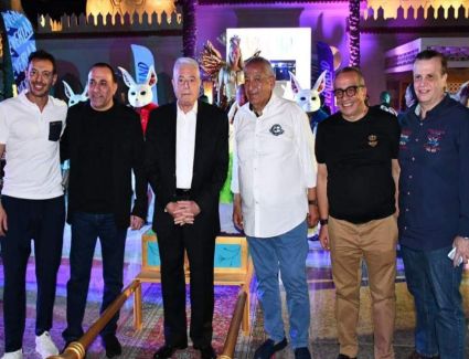 سفراء ونجوم الفن يشيدون بشرم الشيخ