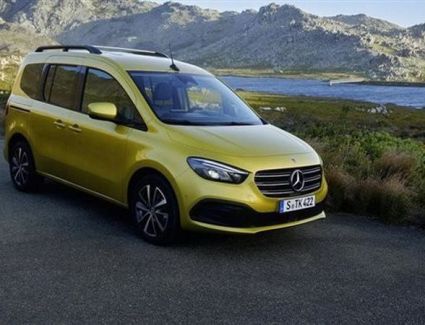 مرسيدس تطلق سيارة الفئة T الجديدة خلال الصيف