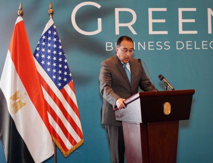 رئيس الوزراء أمام الغرفة الأمريكية: اجتماع شهري مع المستثمرين لحل المشكلات وتحفيز القطاع الخاص