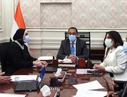 مدبولي يبحث فرص التعاون بين مصر والإمارات والأردن بقطاع الصناعة