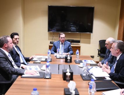 "الملا" يبحث تعزيز التعاون مع بيكرهيوز الأمريكية في مجال تحسين كفاءة استخدام الطاقة