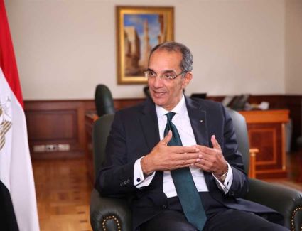 وزير الاتصالات: استثمار 2 مليار دولار لرفع كفاءة الإنترنت