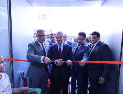 وزير الاتصالات يفتتح مكتب بريد "قلهانة" بالفيوم بعد التطوير