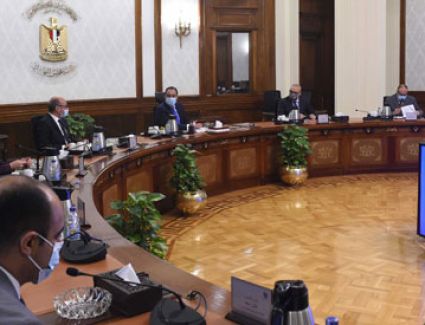 رئيس الوزراء يبحث إجراءات تنظيم قطاع التطوير العقارى