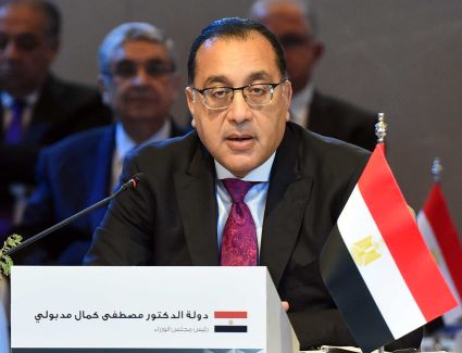 رئيس الوزراء يشارك بالاجتماع الثلاثي لإطلاق مبادرة الشراكة الصناعية