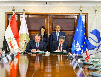 توقيع بروتوكولات مشروعات تطهير مصرف كيتشنر