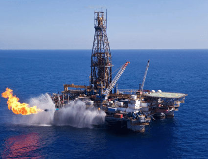 وكالة بلومبرج الأمريكية: مصر ستصبح ضمن أكبر 10 دول مصدرة للغاز في العالم