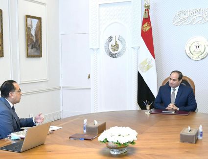 الرئيس السيسي يوجه بسرعة تفعيل مبادرة الشراكة الصناعية بين مصر والإمارات والأردن