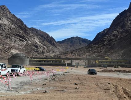 رئيس الوزراء يتفقد مشروع التجلي الأعظم بمدينة سانت كاترين