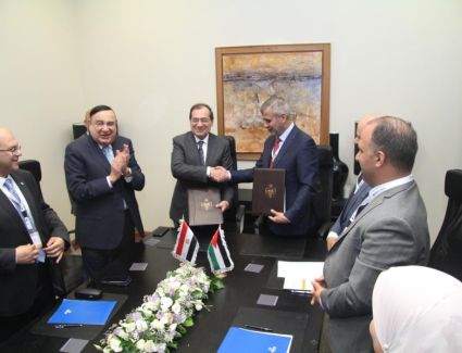 الملا يوقع مذكرة تفاهم مع نظيره الأردني لدعم وتعزيز التعاون المشترك