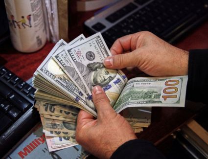 تعرف علي سعر الدولار مقابل الجنية اليوم في مصر