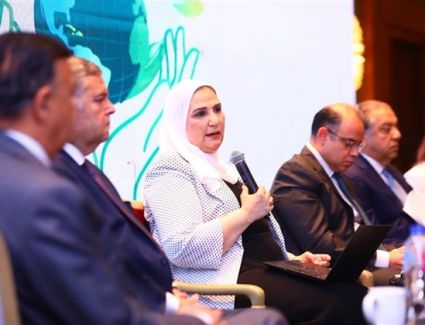 نيفين القباج  تشارك في الدورة الأولى لمنتدى الاقتصاد الأخضر