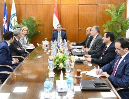 "الملا" يبحث مع رئيس سكاتك النرويجية التعاون المشترك والفرص الاستثمارية للشركة بمصر