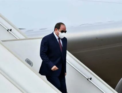 عاجل: الرئيس السيسي يصل البحرين في زيارة رسمية 