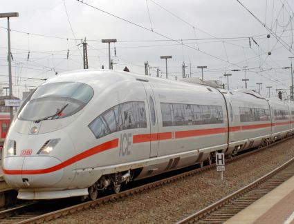 افتتاح مشروع القطار المكهرب «السلام – العاشر» الأحد المقبل بشكل رسمي للجمهور