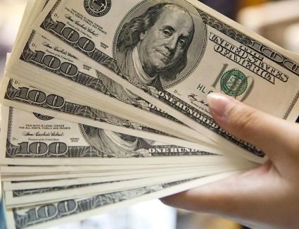 تعرف علي سعر الدولار مقابل الجنيه اليوم الإثنين 4 يوليو 2022