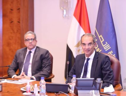 وزيرا السياحة والاتصالات يتابعان موقف رفع كفاءة سرعات خدمة الإنترنت