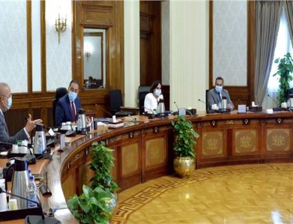 مدبولي يستعرض المخطط العام لمشروع «العلمين ريفييرا» السياحي