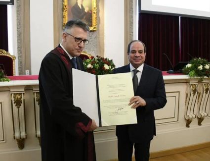 عاجل: الرئيس السيسي يحصل على درجة الدكتوراه الفخرية من جامعة بلجراد