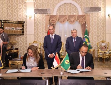 وزير الاتصالات يشهد توقيع بروتوكول تعاون لتنمية مهارات الكوادر العاملة بوحدات التحول الرقمى في المنيا