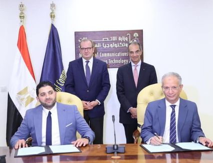 وزير الاتصالات يشهد توقيع مذكرة تفاهم بين هيئة تنمية صناعة تكنولوجيا المعلومات "ايتيدا" وشركة ڨاليو