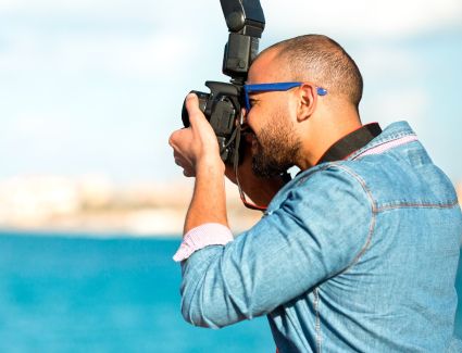 تعرف علي  قواعد التصوير الشخصي في الأماكن العامة