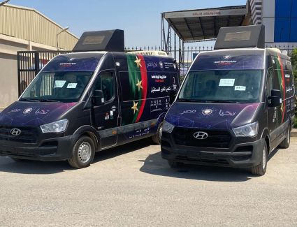 وزارة التخطيط  تسلم النيابة العامةسيارات مراكز تكنولوجية جديدة لخدمات للمواطنين