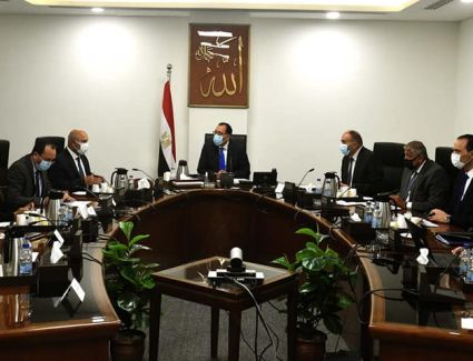 بحضور وزير النقل.. رئيس الوزراء يُتابع إجراءات زيادة التعاون البحري بين مصر ودولتي تونس والجزائر