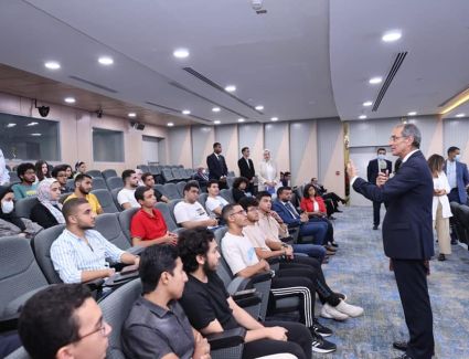 وزير الاتصالات يشهد توقيع بروتوكول تعاون بين جامعة مصر للمعلوماتية والشركة المصرية للاتصالات