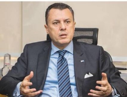 وزير السياحة يعتمد الضوابط المنظمة لتنفيذ رحلات العمرة