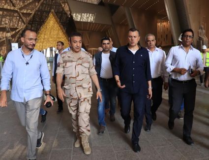 وزير السياحة والآثار يتفقد المتحف المصري الكبير للوقوف على الموقف التنفيذي للأعمال ويلتقي بالعاملين به